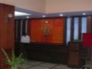 Saket Hotel Allahabad Bagian luar foto